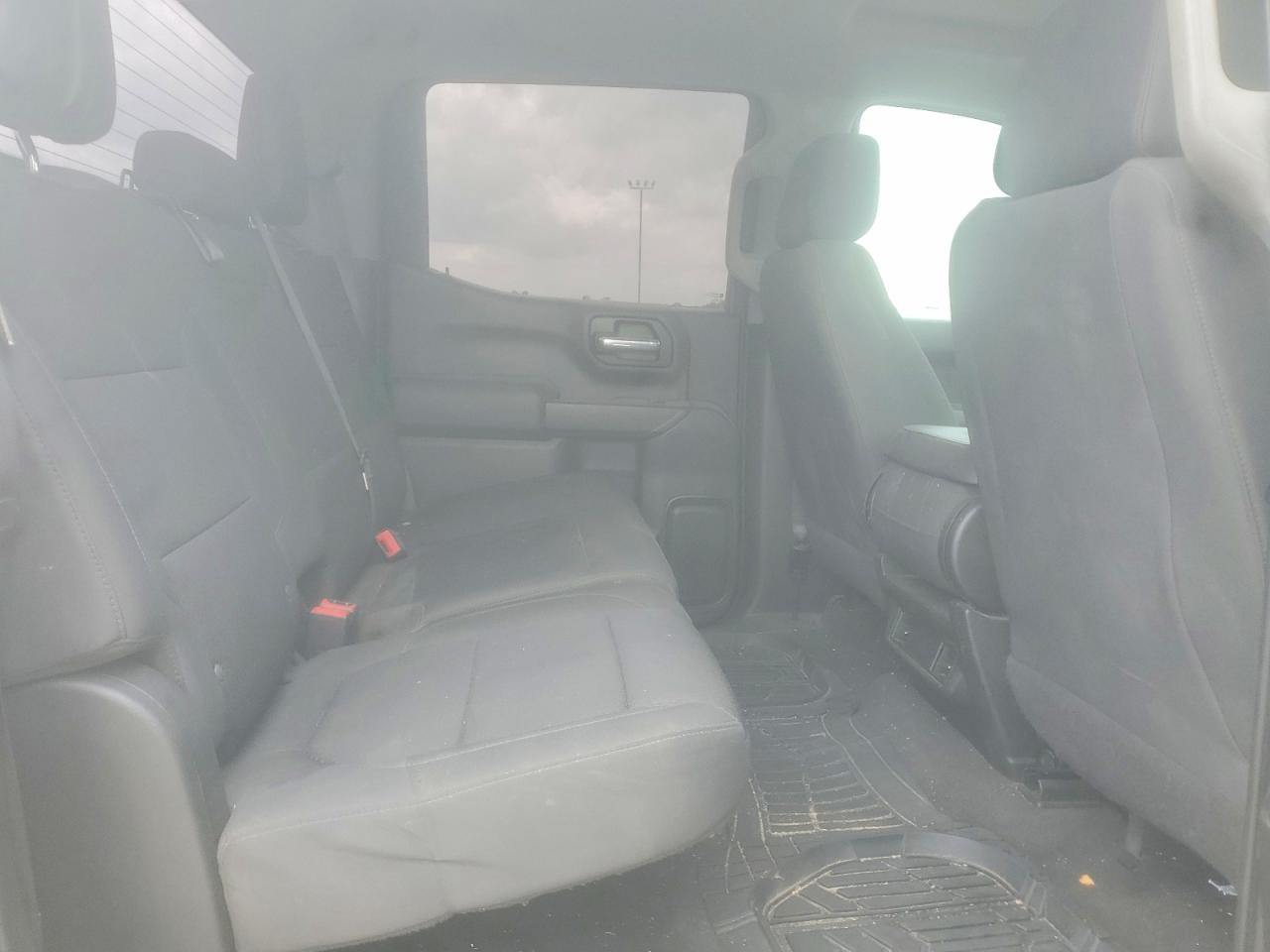 Chevrolet Silverado C1500 Custom