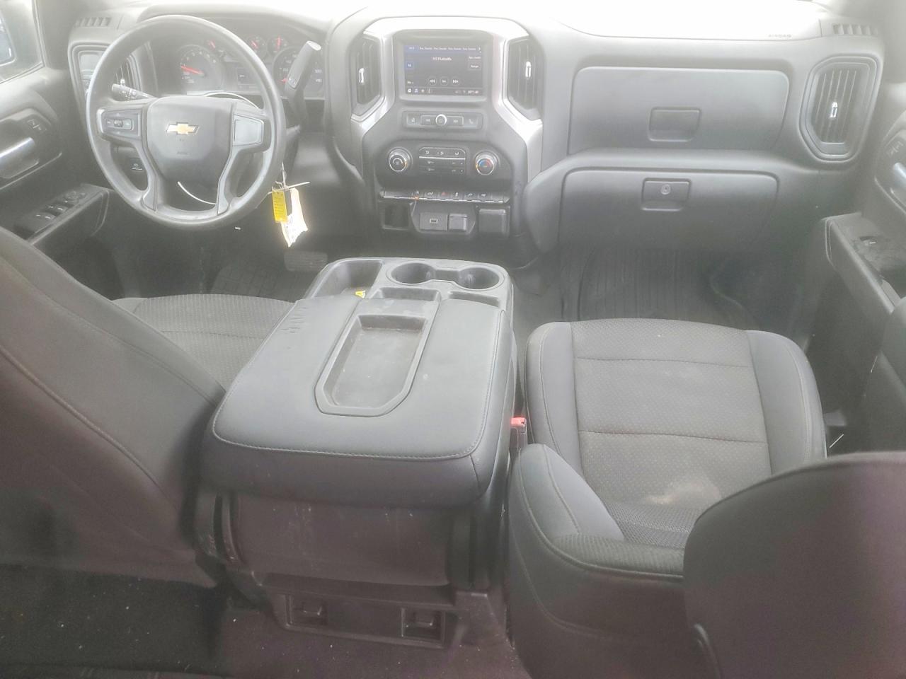 Chevrolet Silverado C1500 Custom