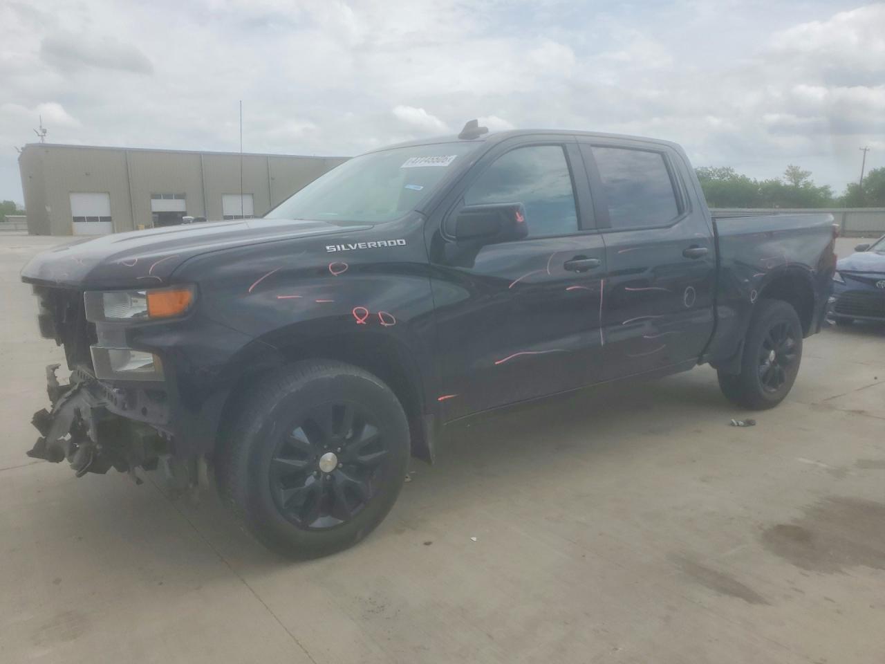 Salvage Chevrolet Silverado Image