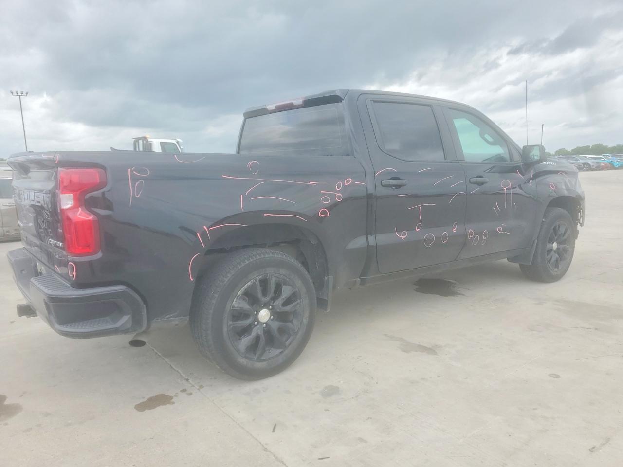 Chevrolet Silverado C1500 Custom