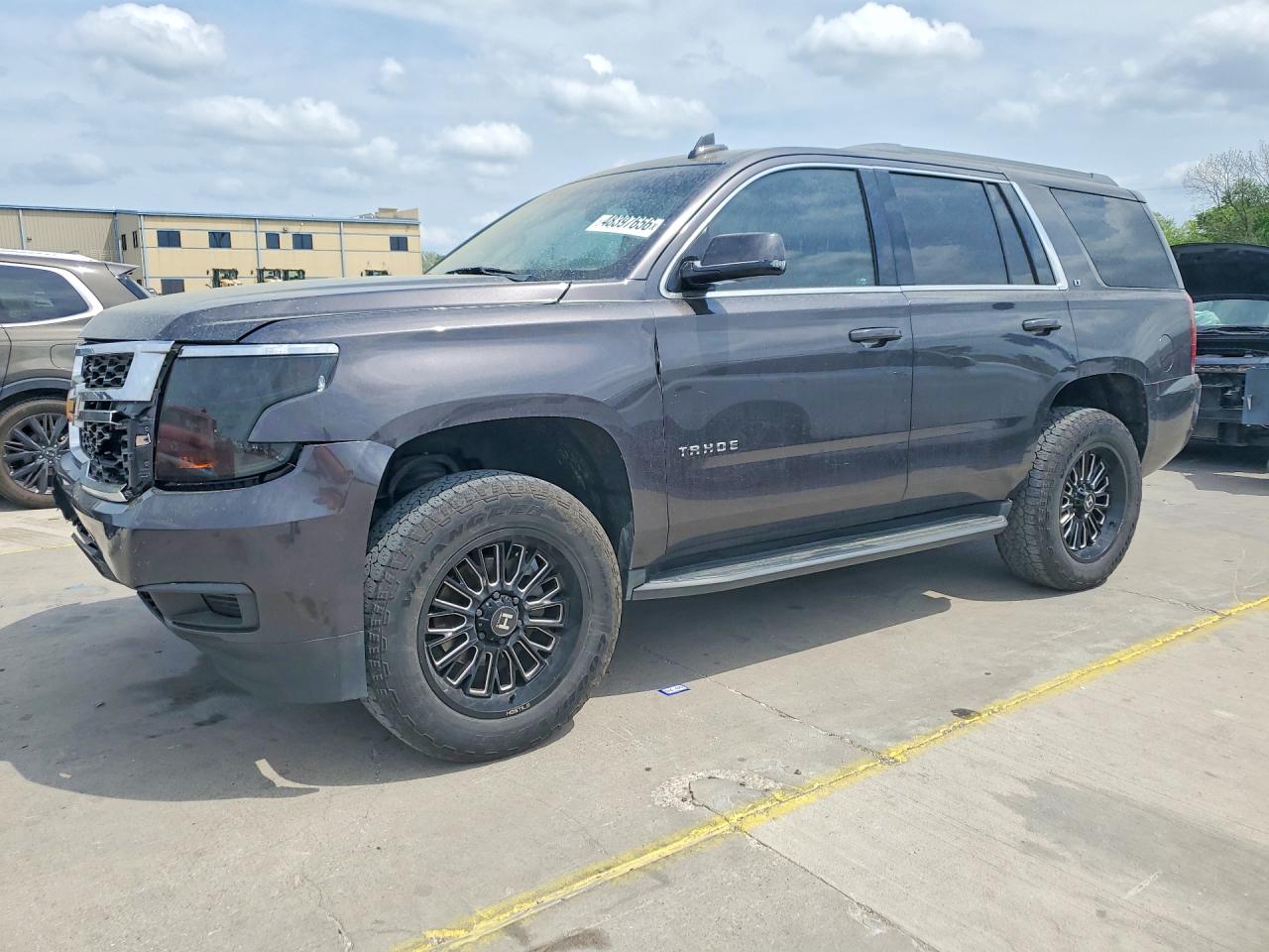 Salvage Chevrolet Tahoe Image