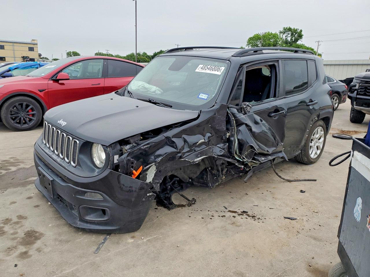 Salvage Jeep Renegade Image