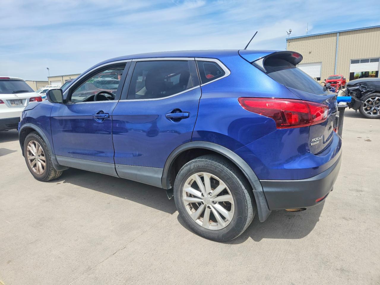 Nissan Rogue S