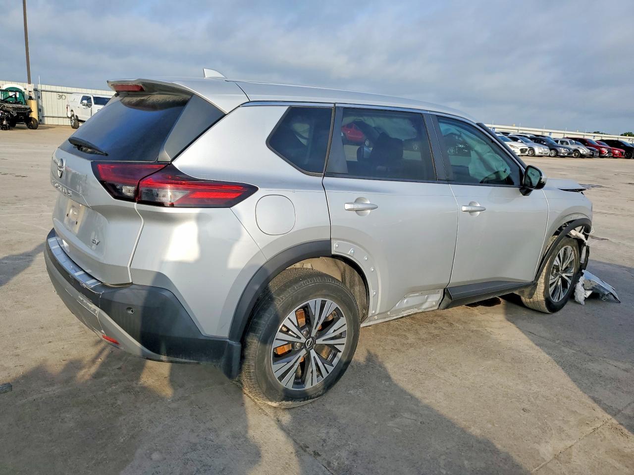 Nissan Rogue Sv