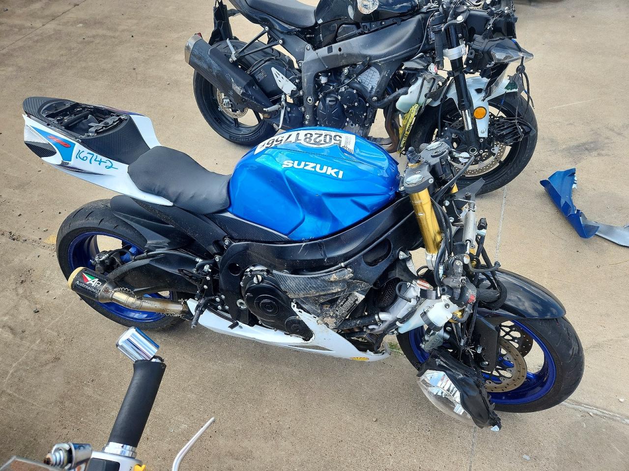Salvage Suzuki Gsxr750 Image