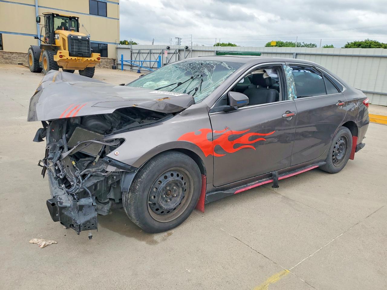 Salvage Toyota Camry Image