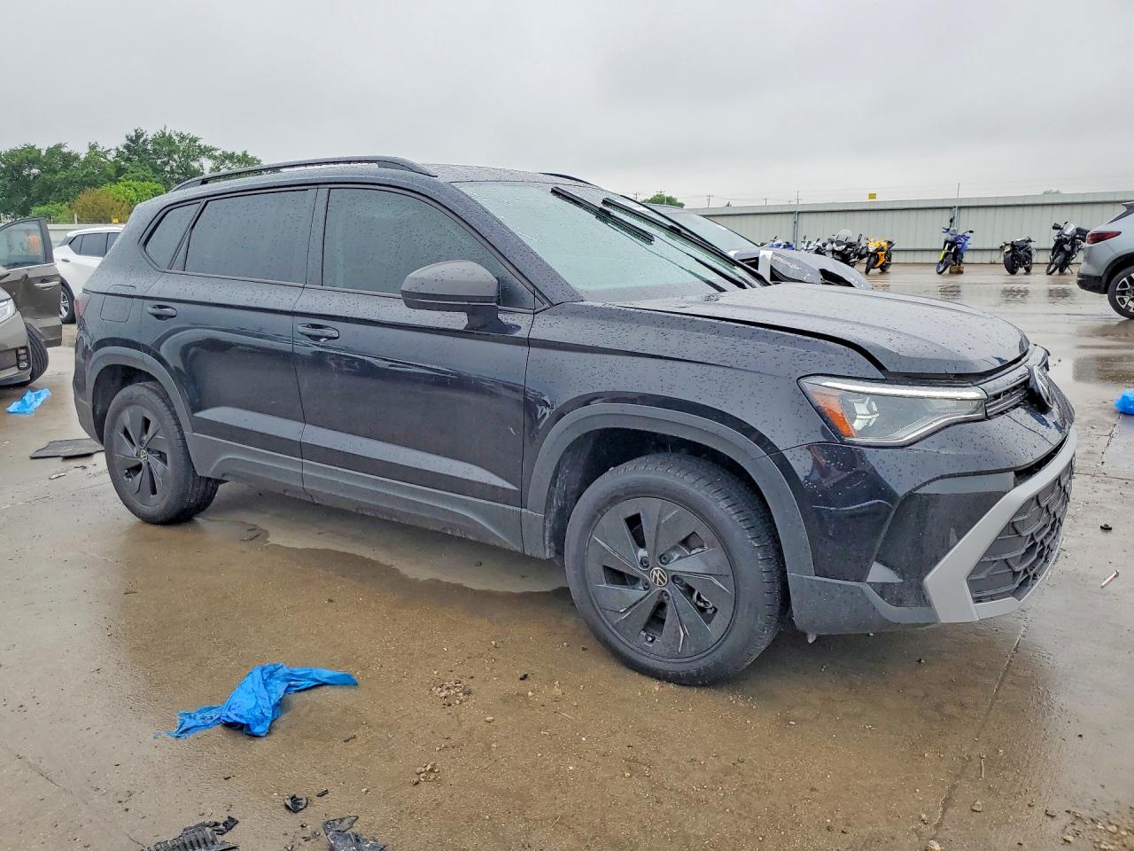 Volkswagen Taos S