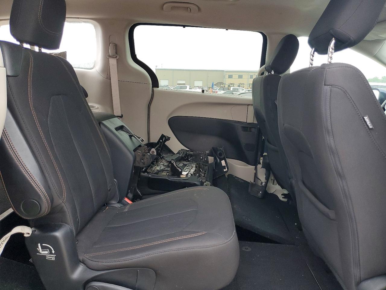 Chrysler Pacifica Touring Plus