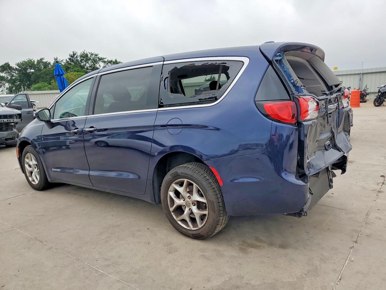 Chrysler Pacifica Touring Plus