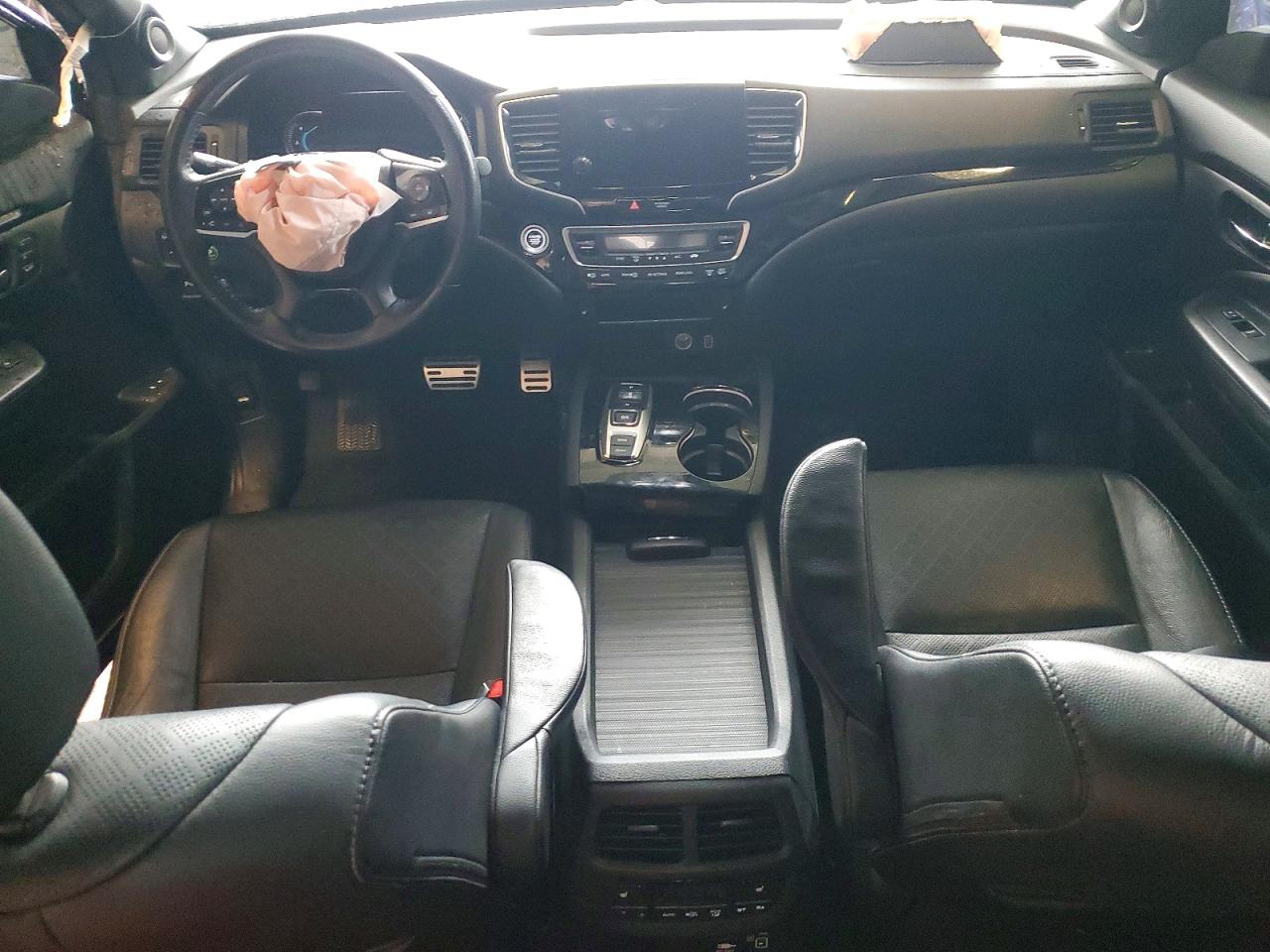 Honda Passport Touring