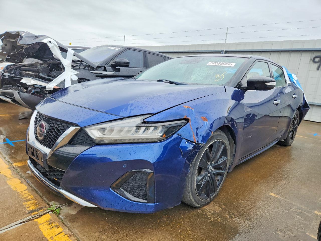 Salvage Nissan Maxima Image