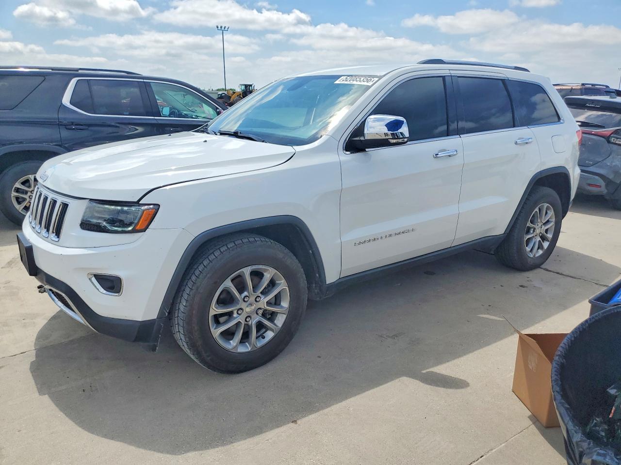 Salvage Jeep Cherokee Image