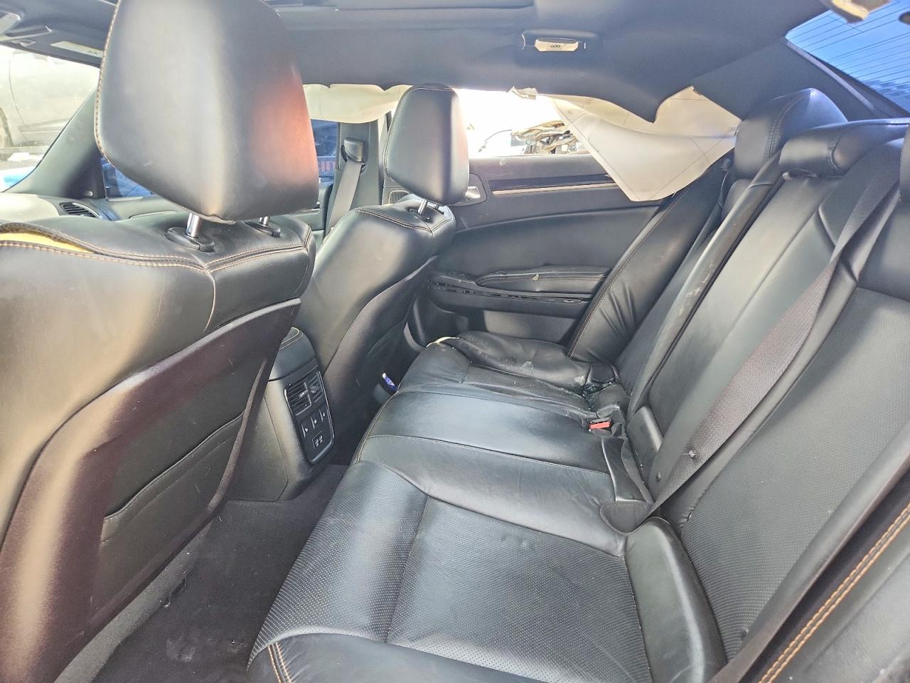 Chrysler 300 S