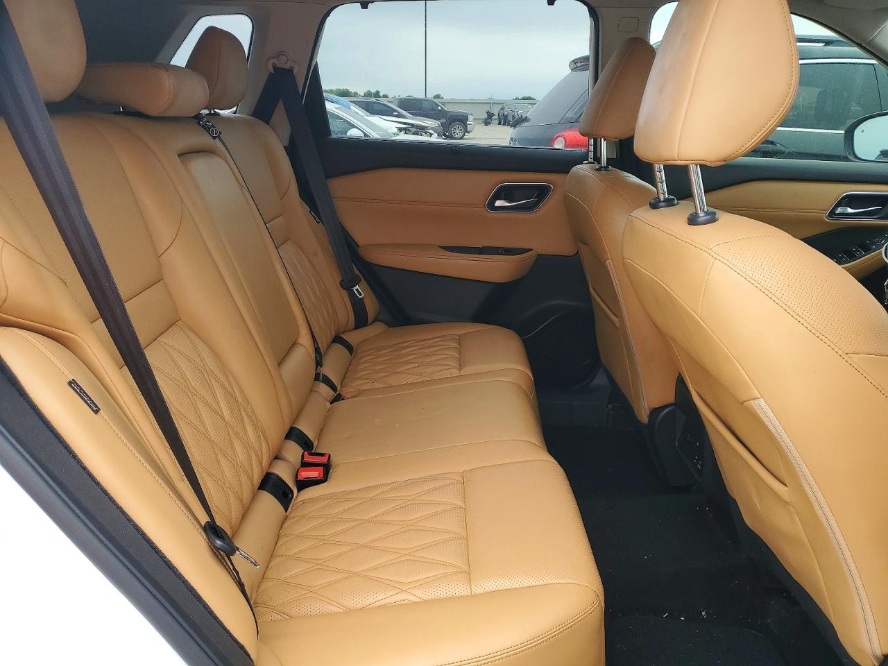 Nissan Rogue Platinum
