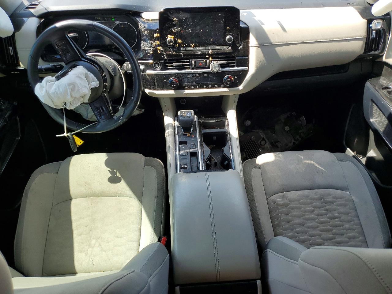 Nissan Pathfinder Sv