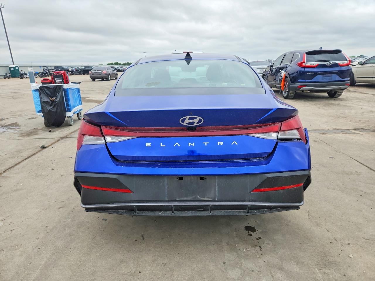 Hyundai ELANTRA Sel