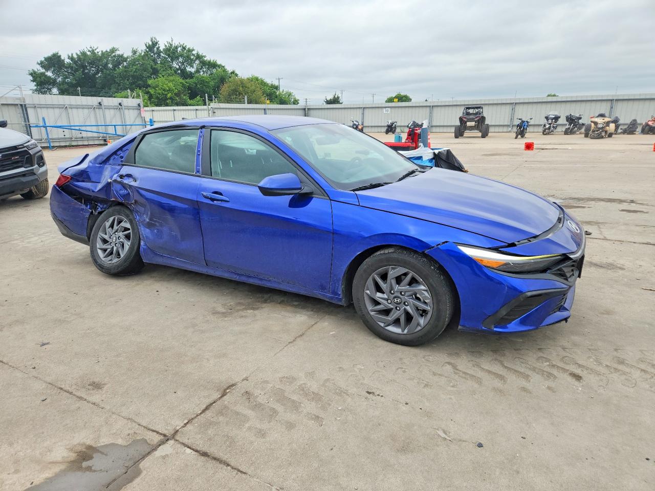 Hyundai ELANTRA Sel