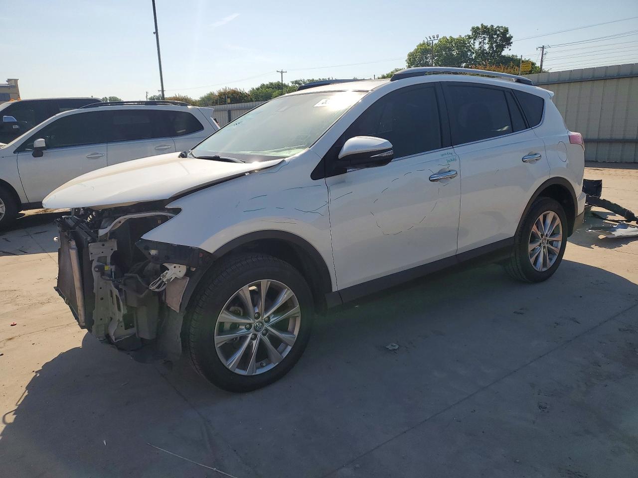 Salvage Toyota RAV4 Image
