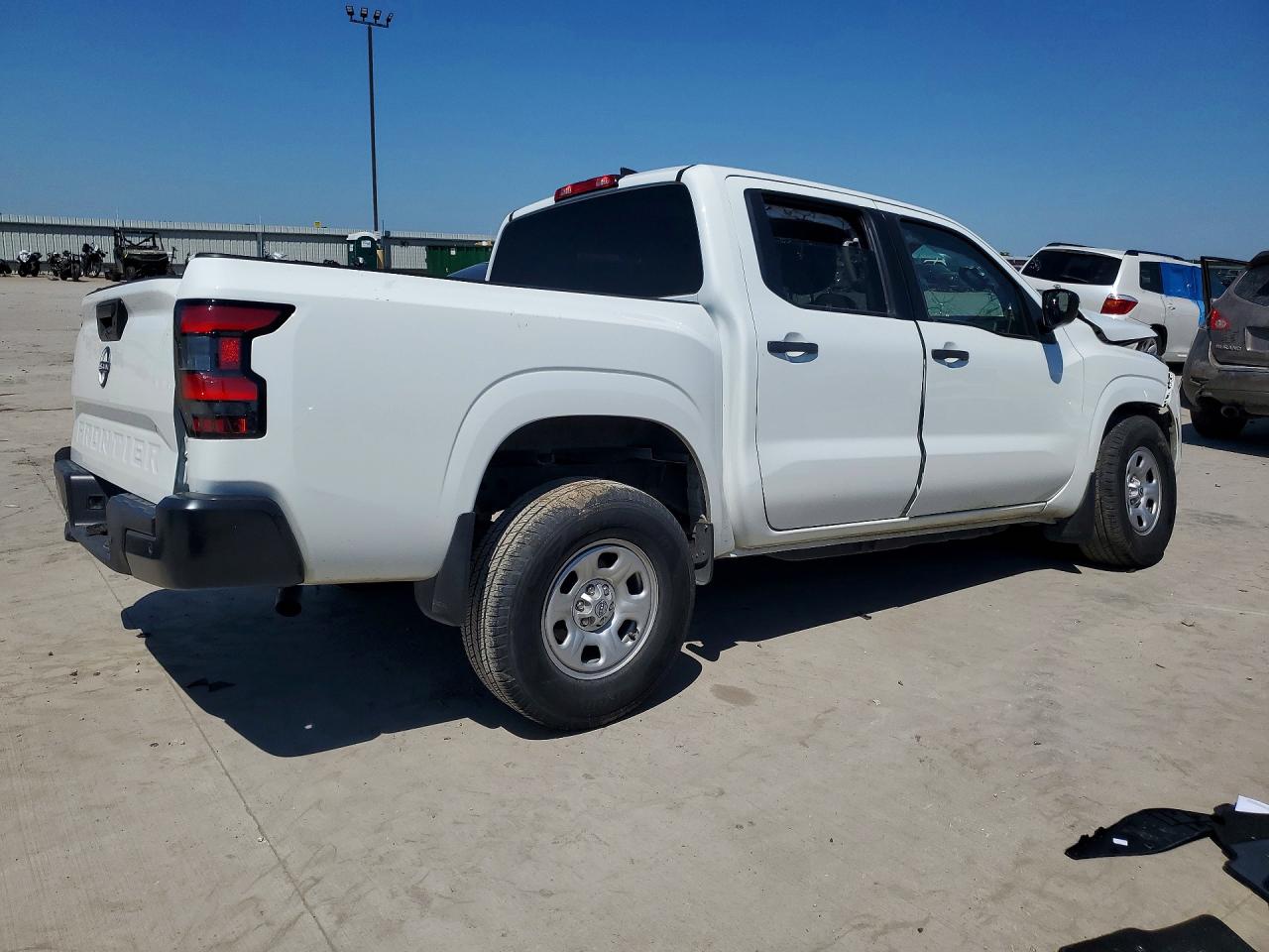 Nissan Frontier S