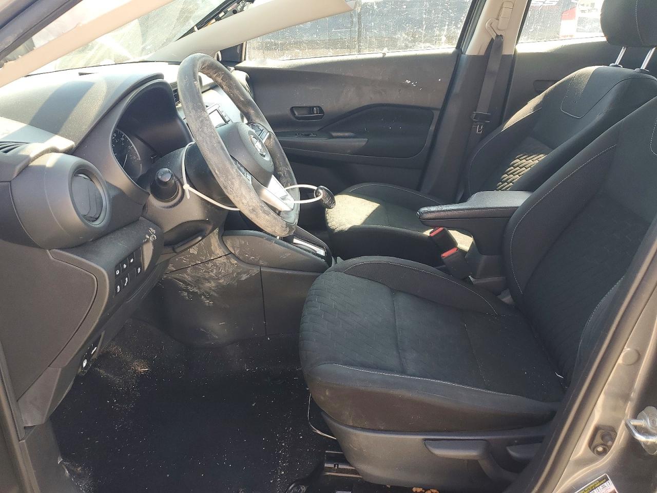 Nissan Kicks S