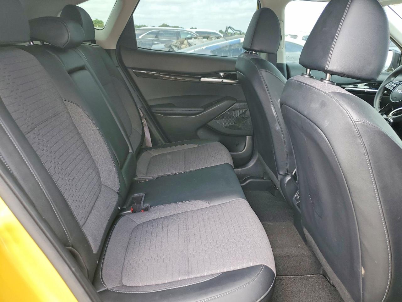 Kia Seltos S