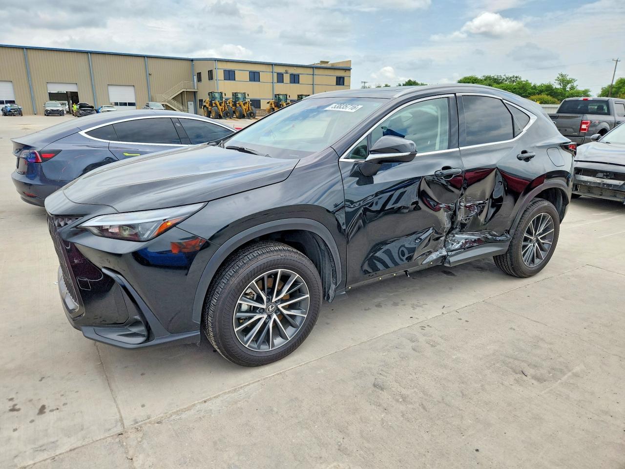 Salvage Lexus NX Image