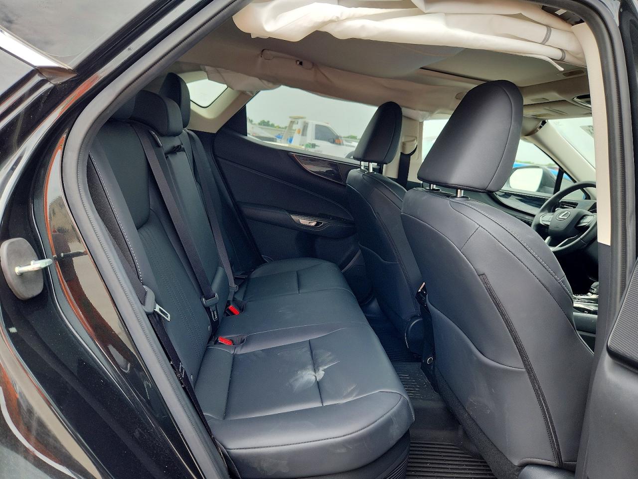 Lexus NX Premium