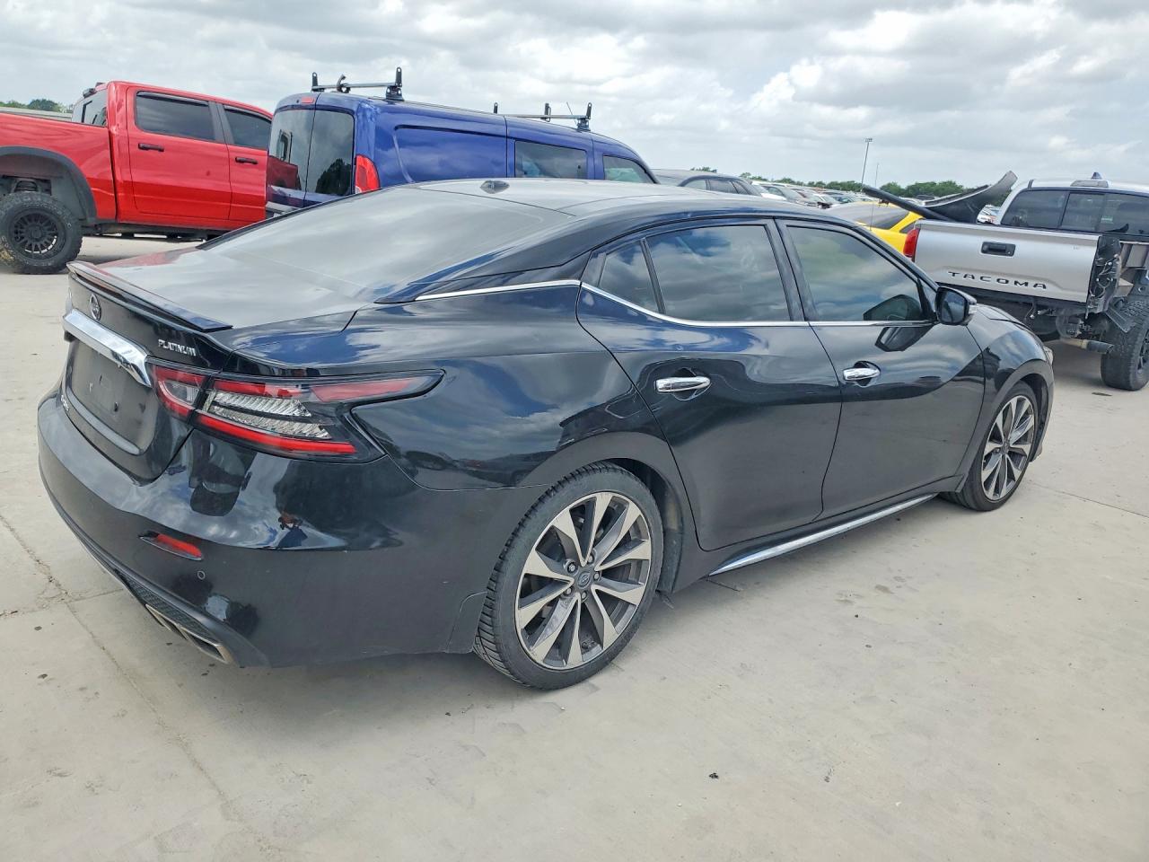 Nissan Maxima Platinum