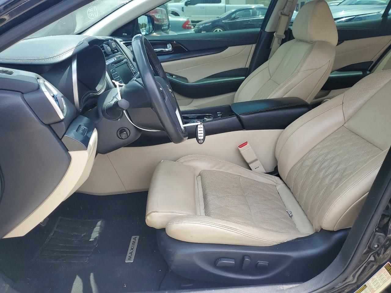 Nissan Maxima Platinum