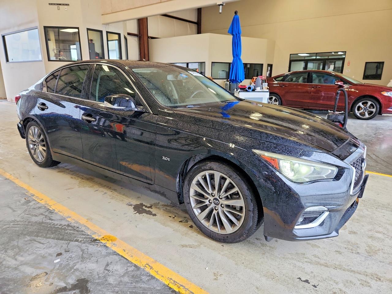 INFINITI Q50 3.0t Luxe