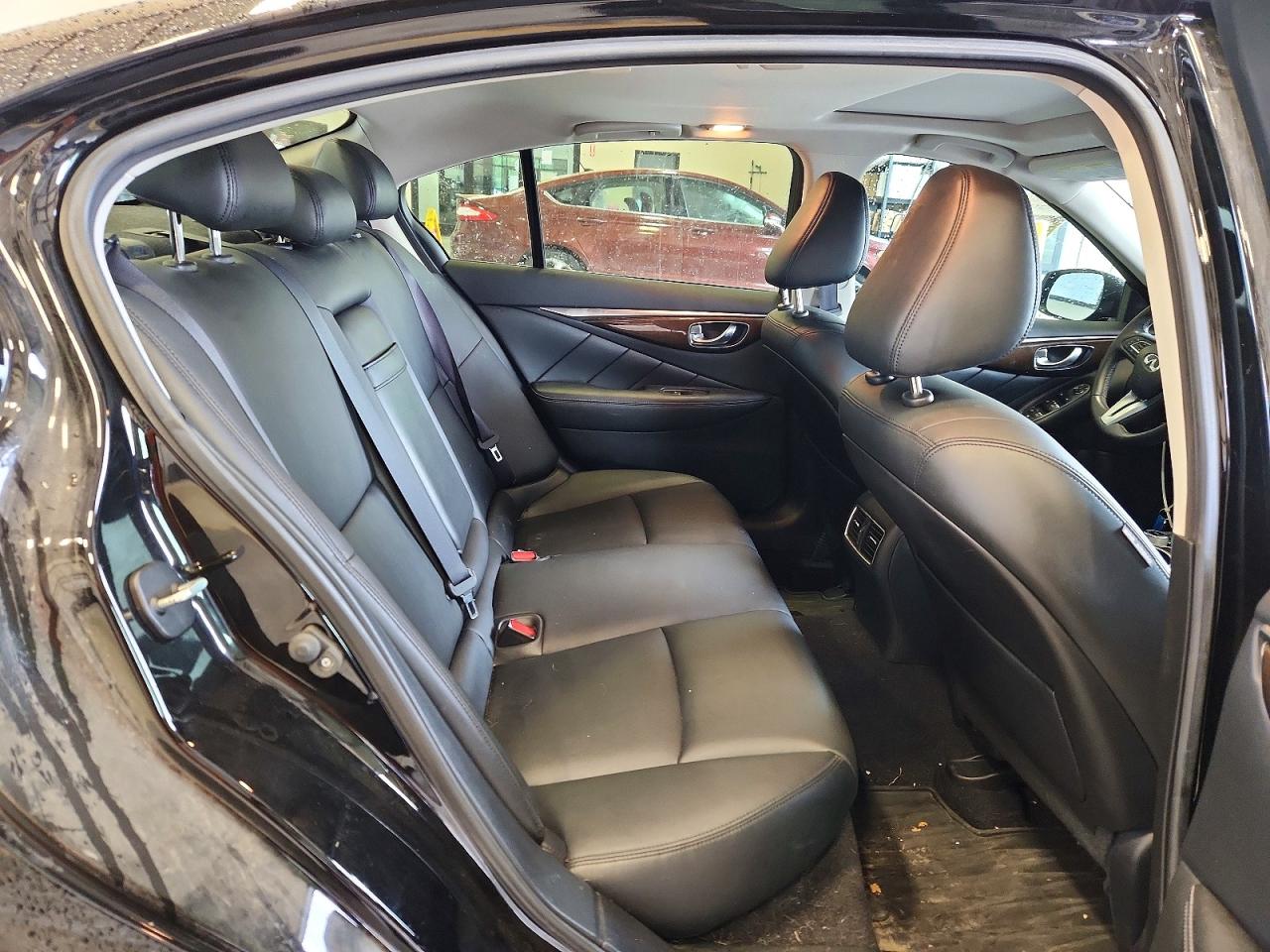 INFINITI Q50 3.0t Luxe