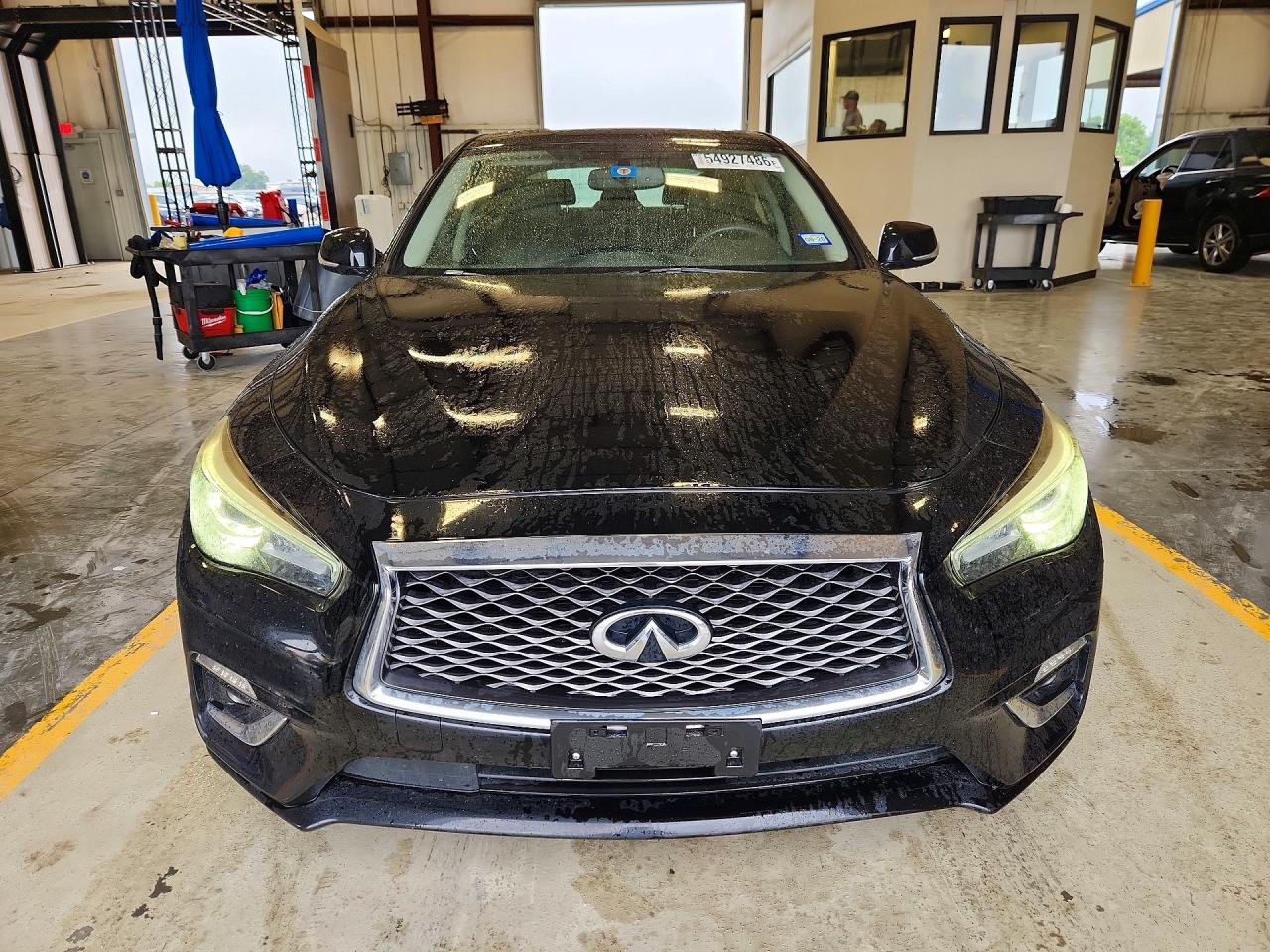 INFINITI Q50 3.0t Luxe