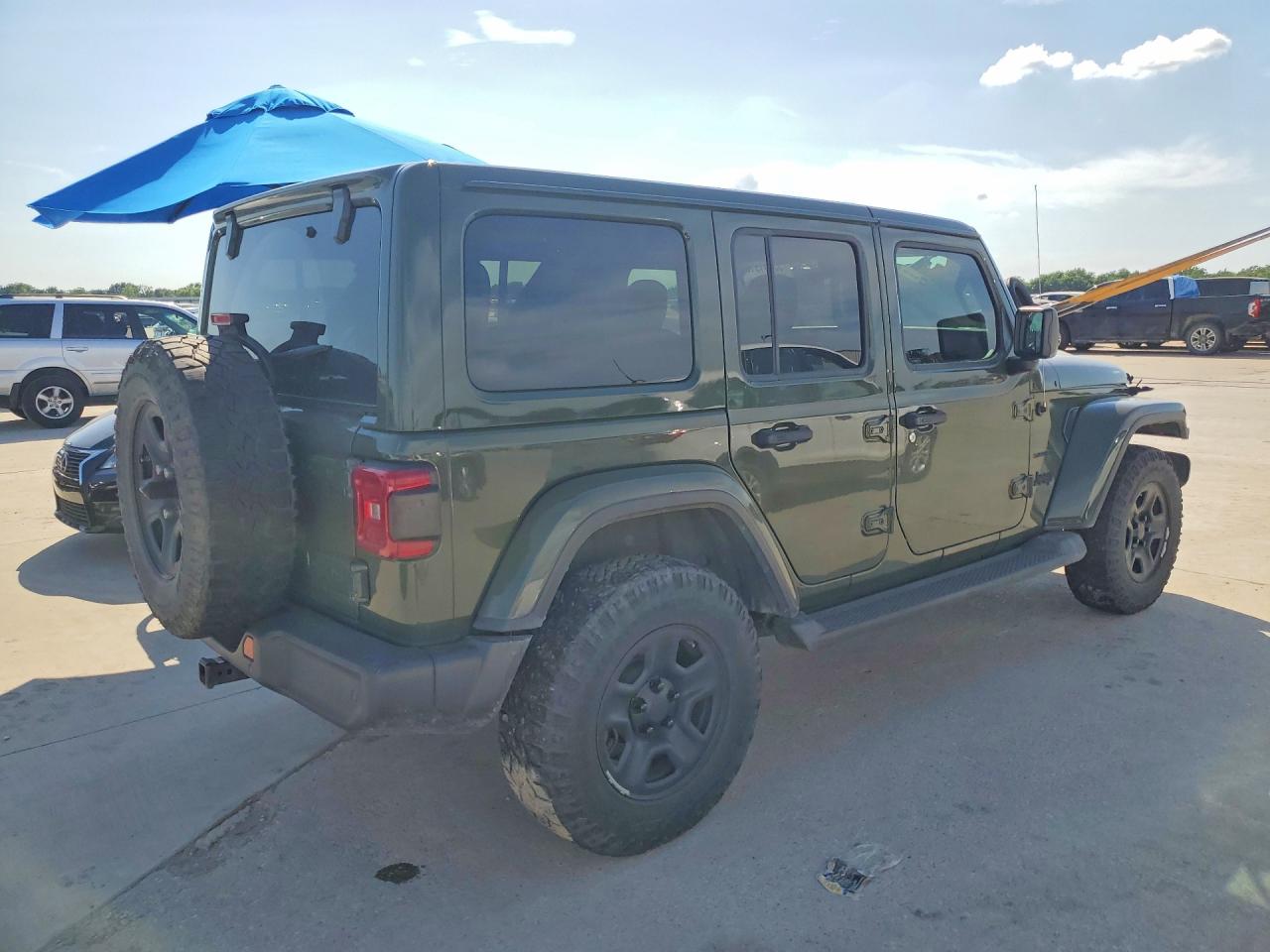Jeep Wrangler Sahara
