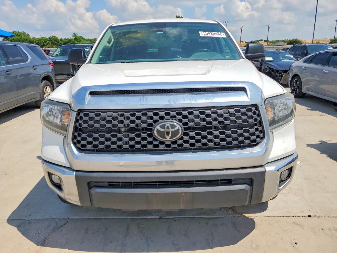 Toyota Tundra Crewmax Sr5