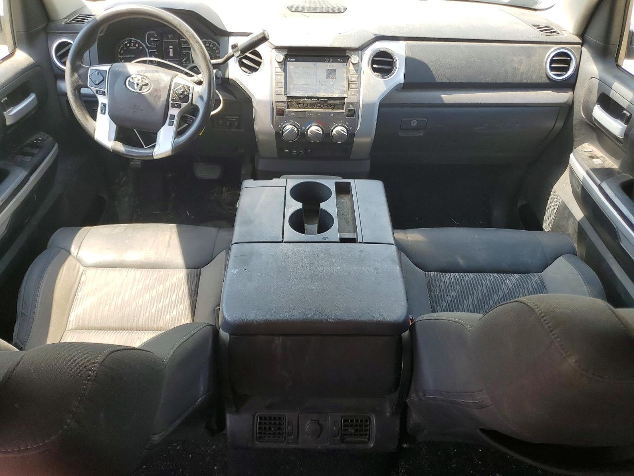 Toyota Tundra Crewmax Sr5