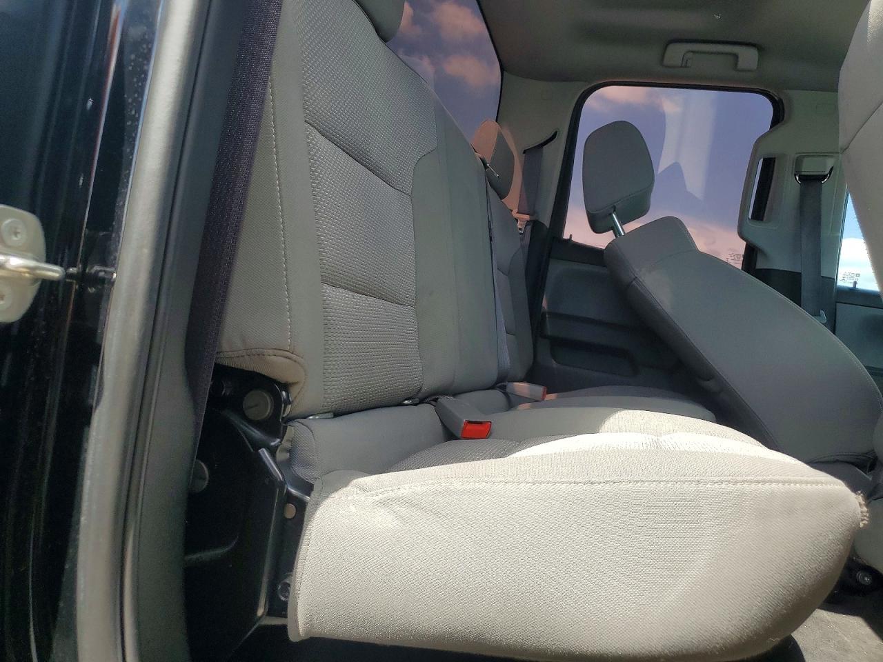 Chevrolet Silverado C1500