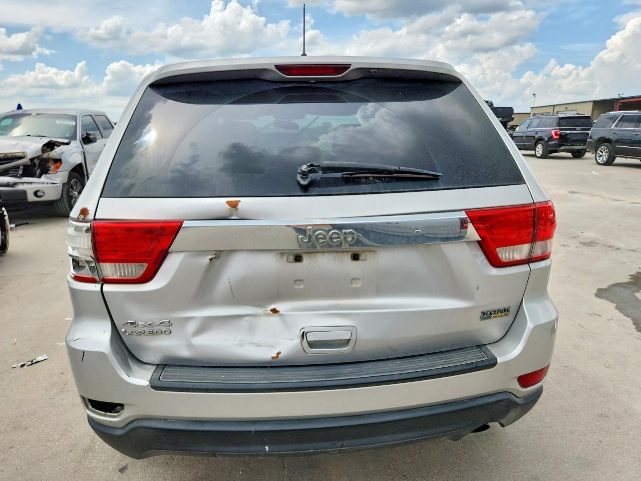 Jeep Cherokee Laredo