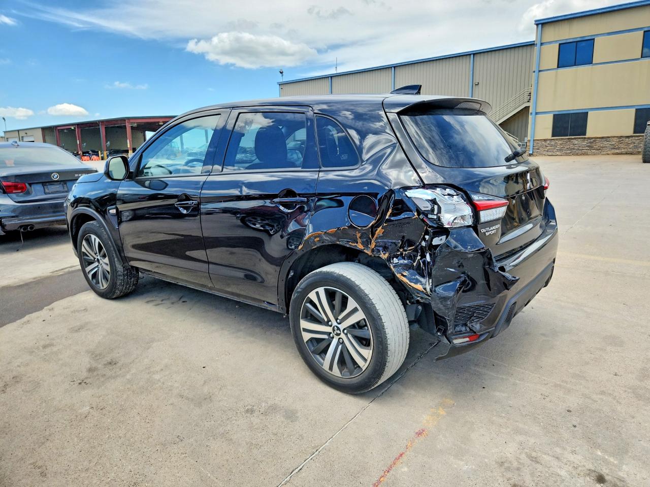 Mitsubishi Outlander S