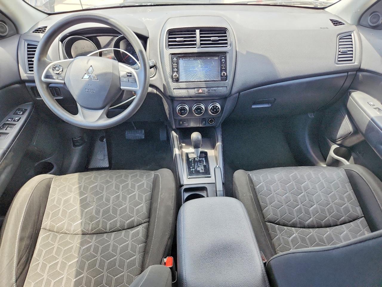 Mitsubishi Outlander S
