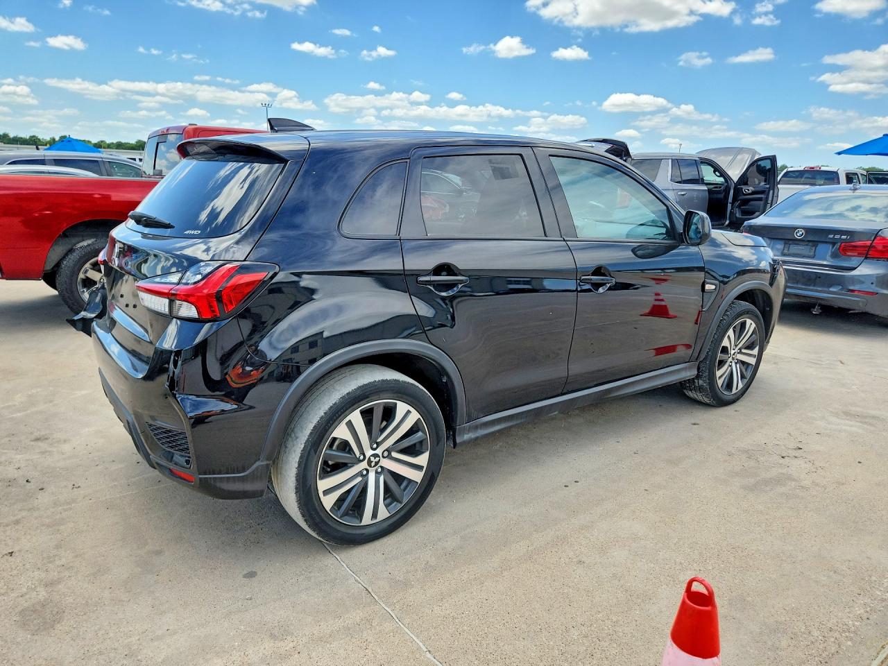 Mitsubishi Outlander S