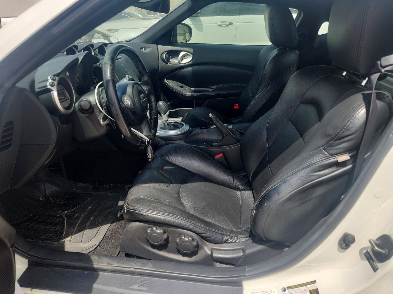 Nissan 370Z Base