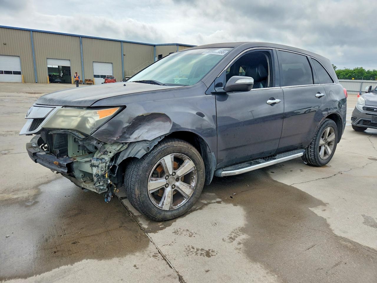 Salvage Acura MDX Image
