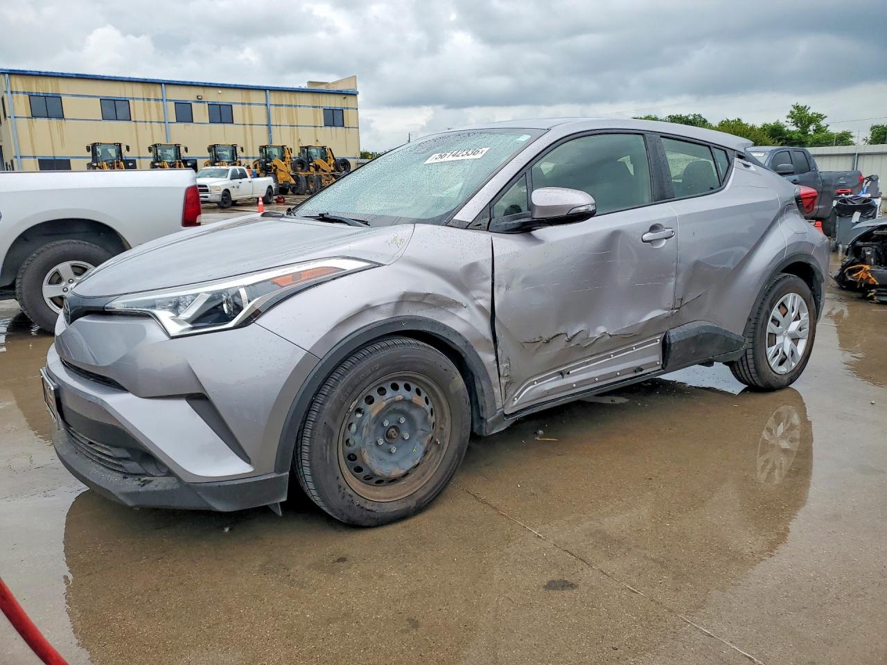 Salvage Toyota C-HR Image