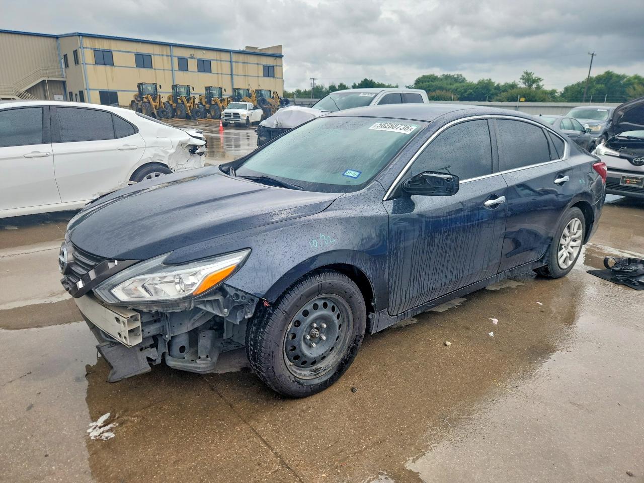 Salvage Nissan Altima Image