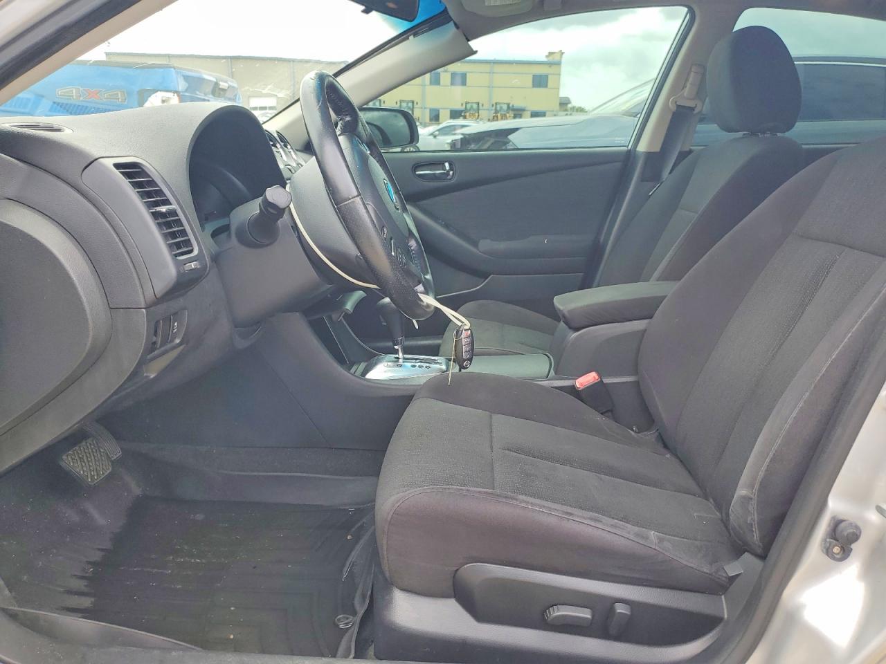Nissan Altima Sr