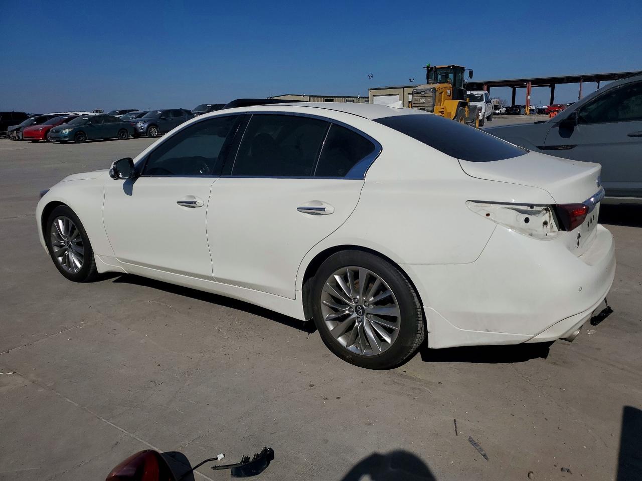 INFINITI Q50 Luxe