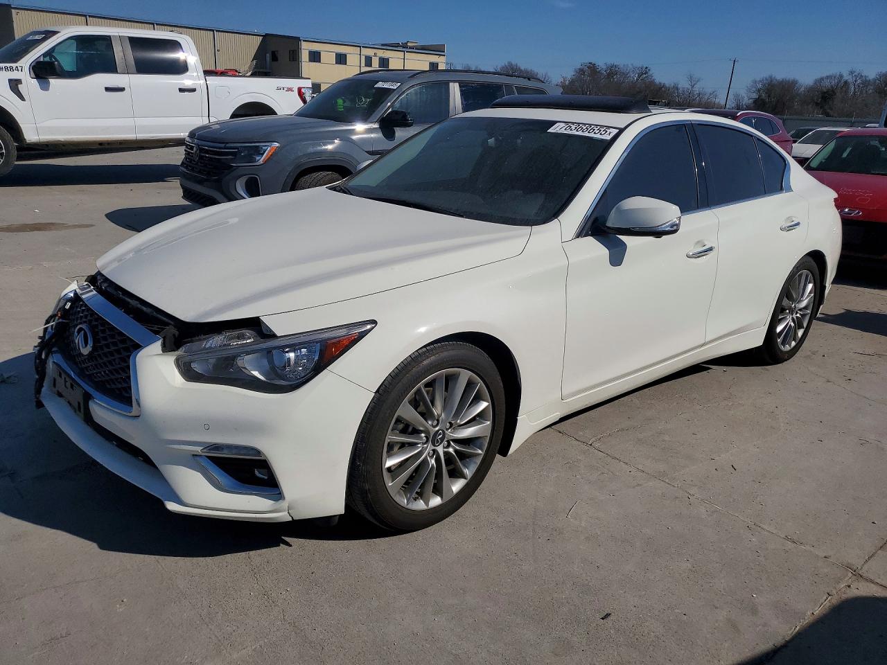 Salvage INFINITI Q50 Image