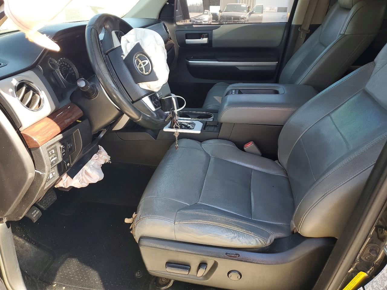 Toyota Tundra Crewmax Limited