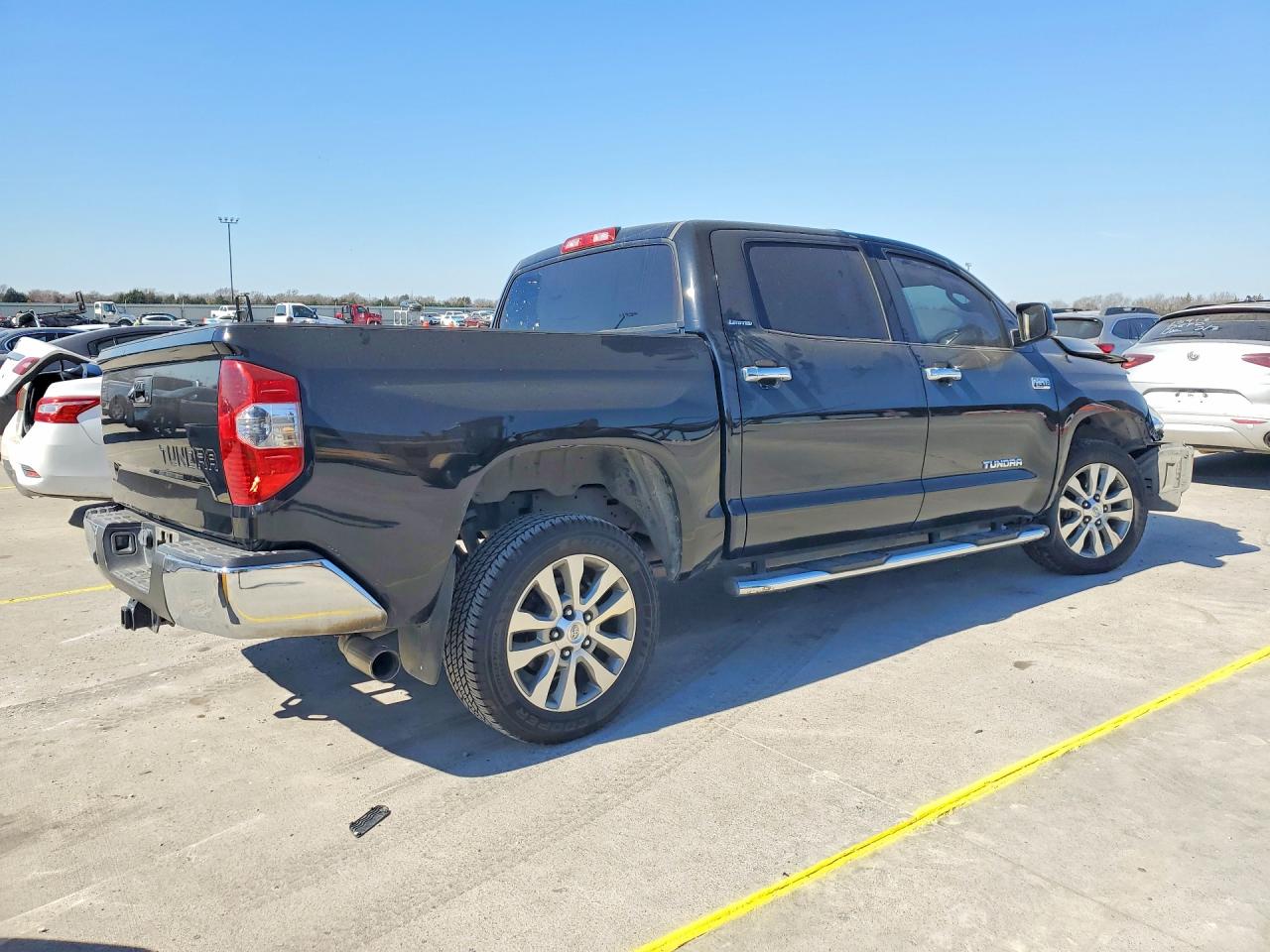 Toyota Tundra Crewmax Limited