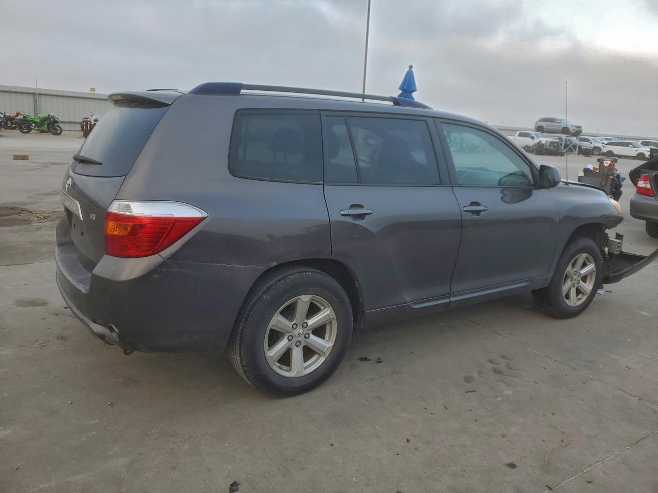 Toyota Highlander Base